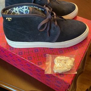 Tory Burch Navy suede booties sz7